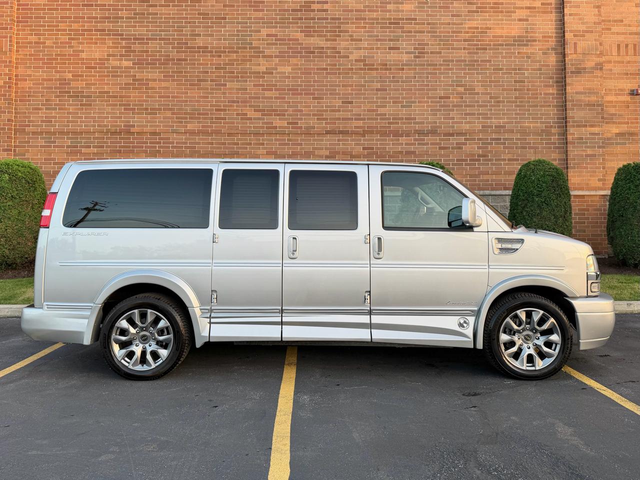 Chevrolet Express 2500 Cargo 2024