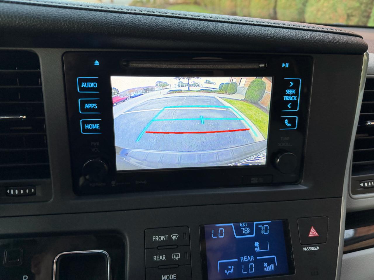 Toyota Sienna Limited Premium 7-Passenger 2017