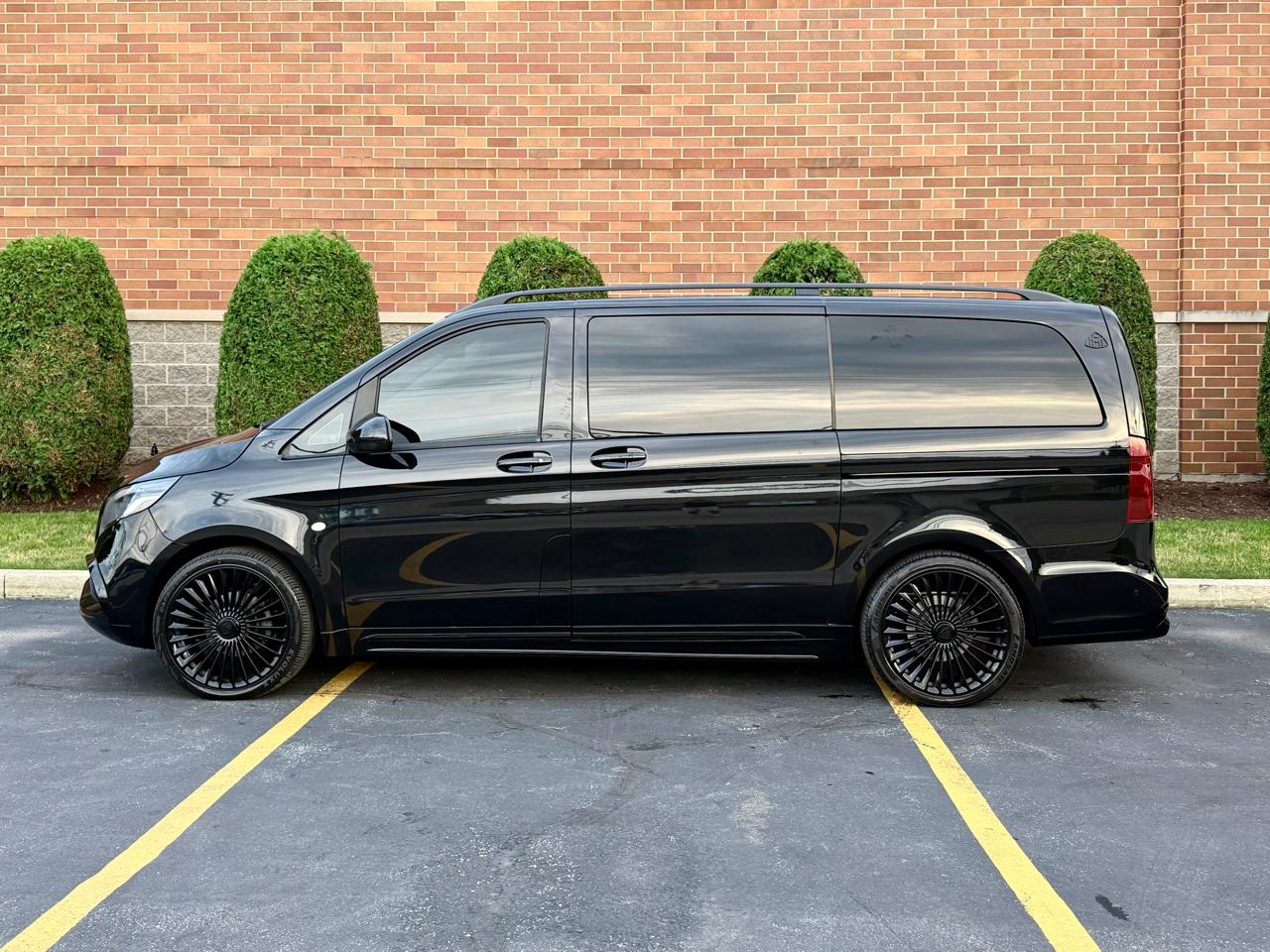 Mercedes-Benz Metris Passenger Van 2021