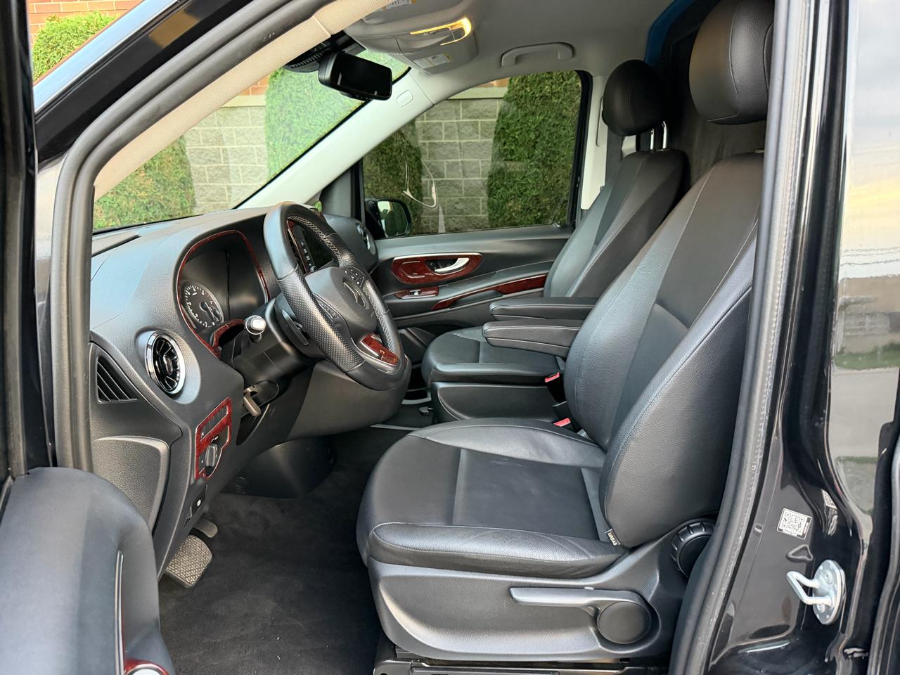 Mercedes-Benz Metris Passenger Van 2021