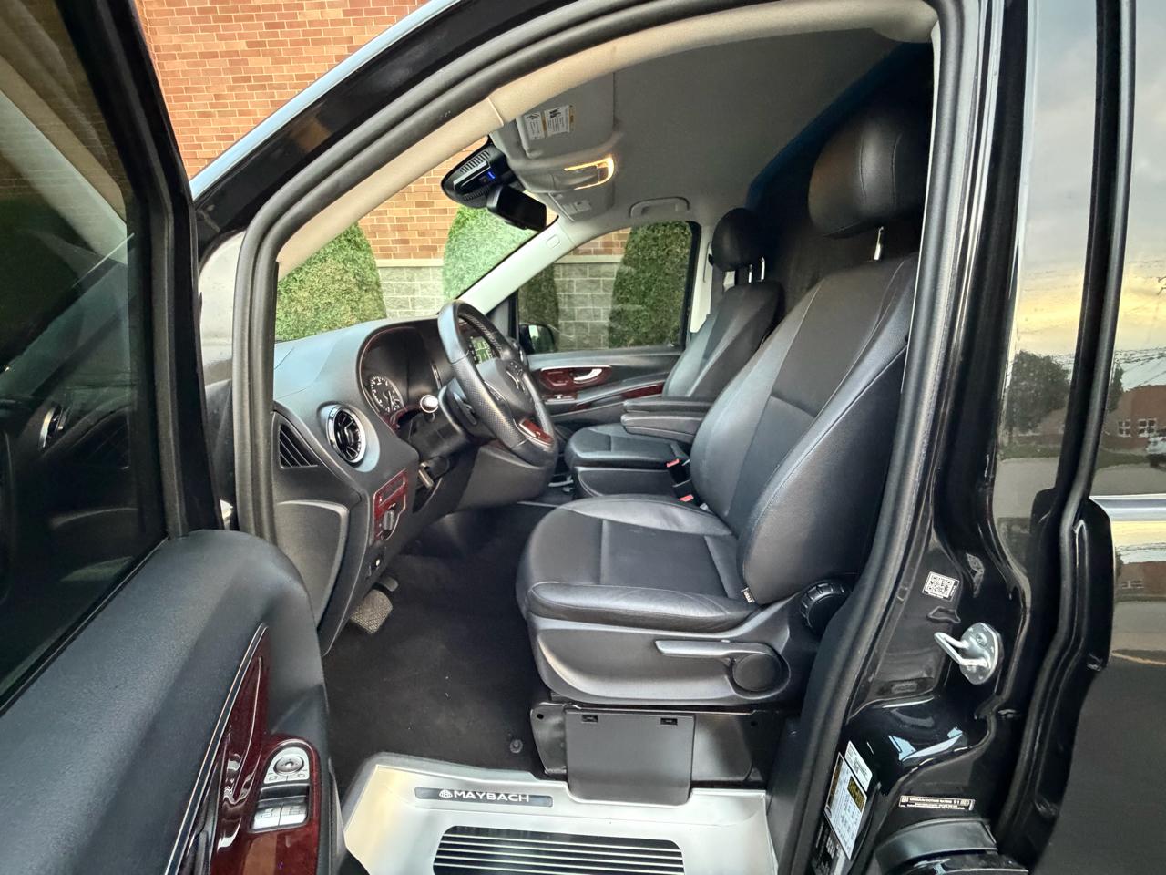 Mercedes-Benz Metris Passenger Van 2021