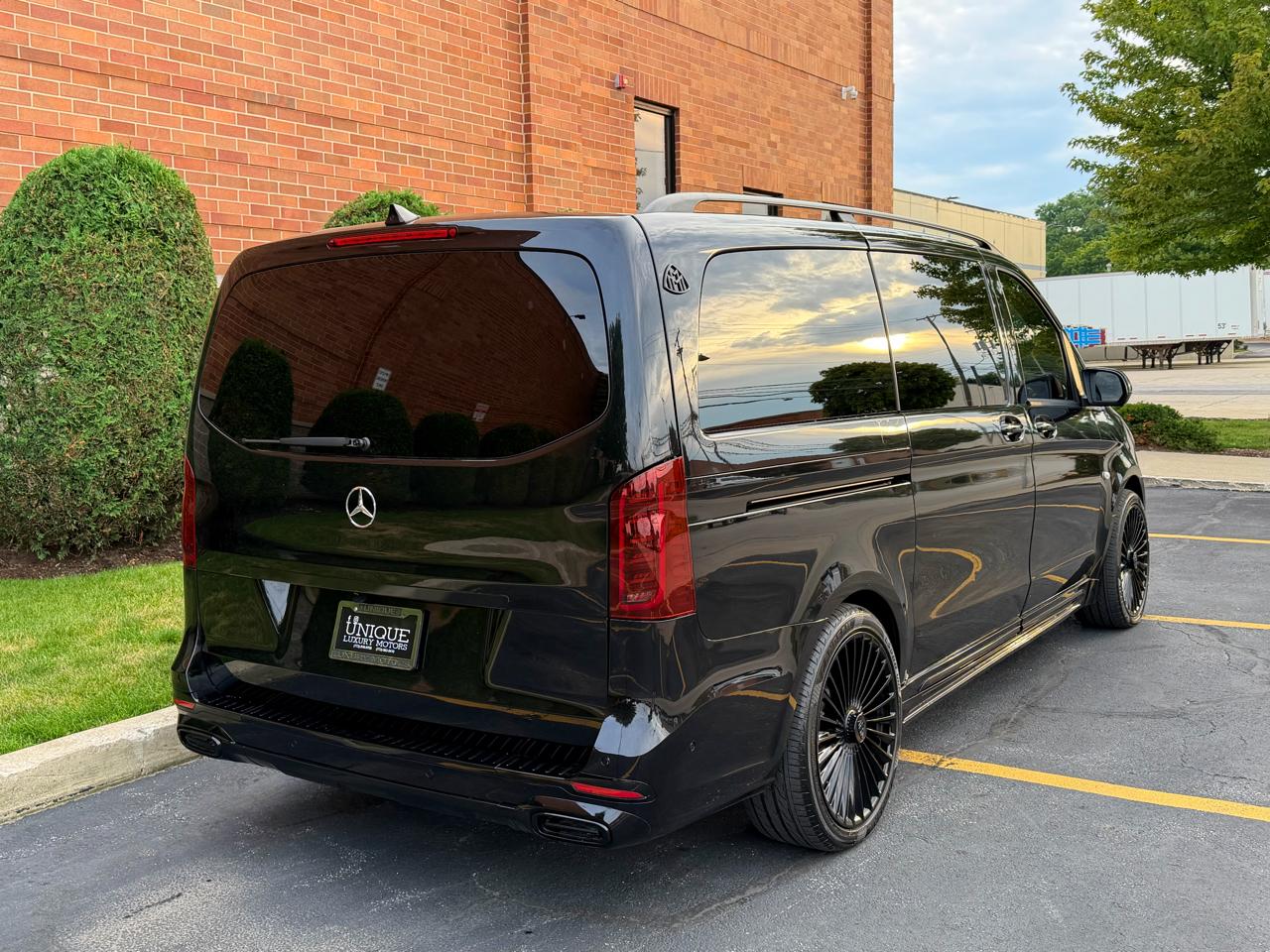 Mercedes-Benz Metris Passenger Van 2021