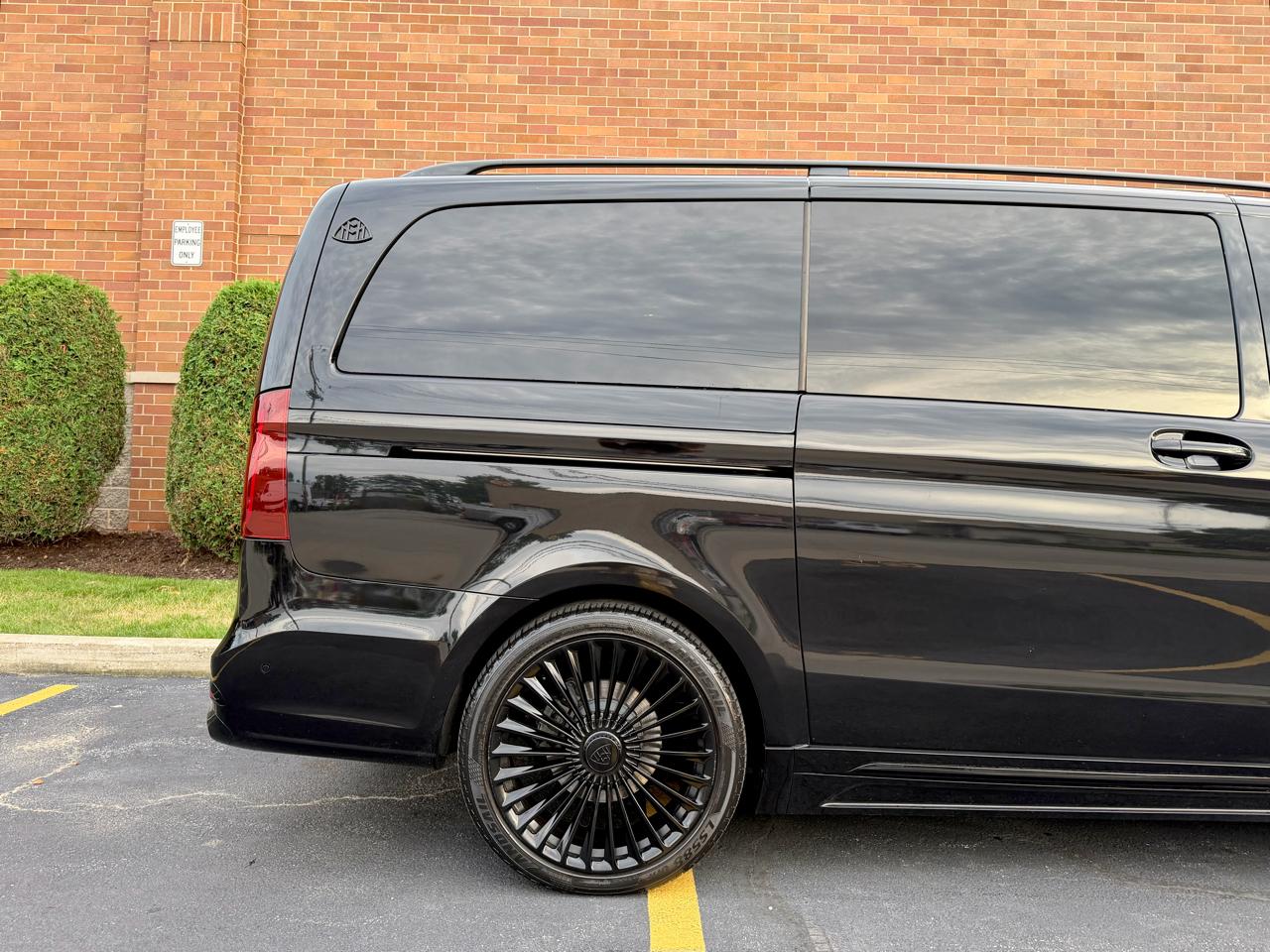 Mercedes-Benz Metris Passenger Van 2021