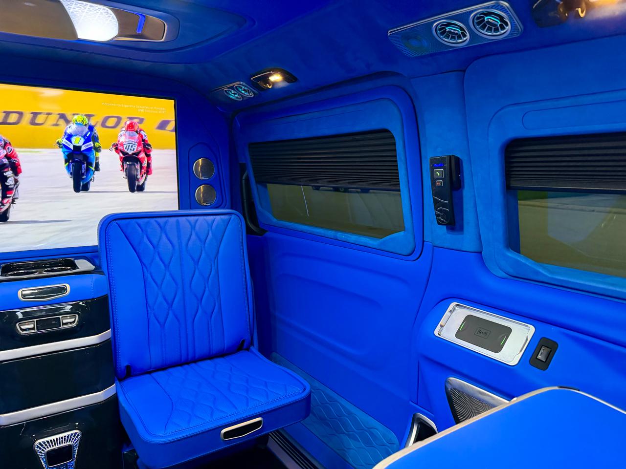 Mercedes-Benz Metris Passenger Van 2021