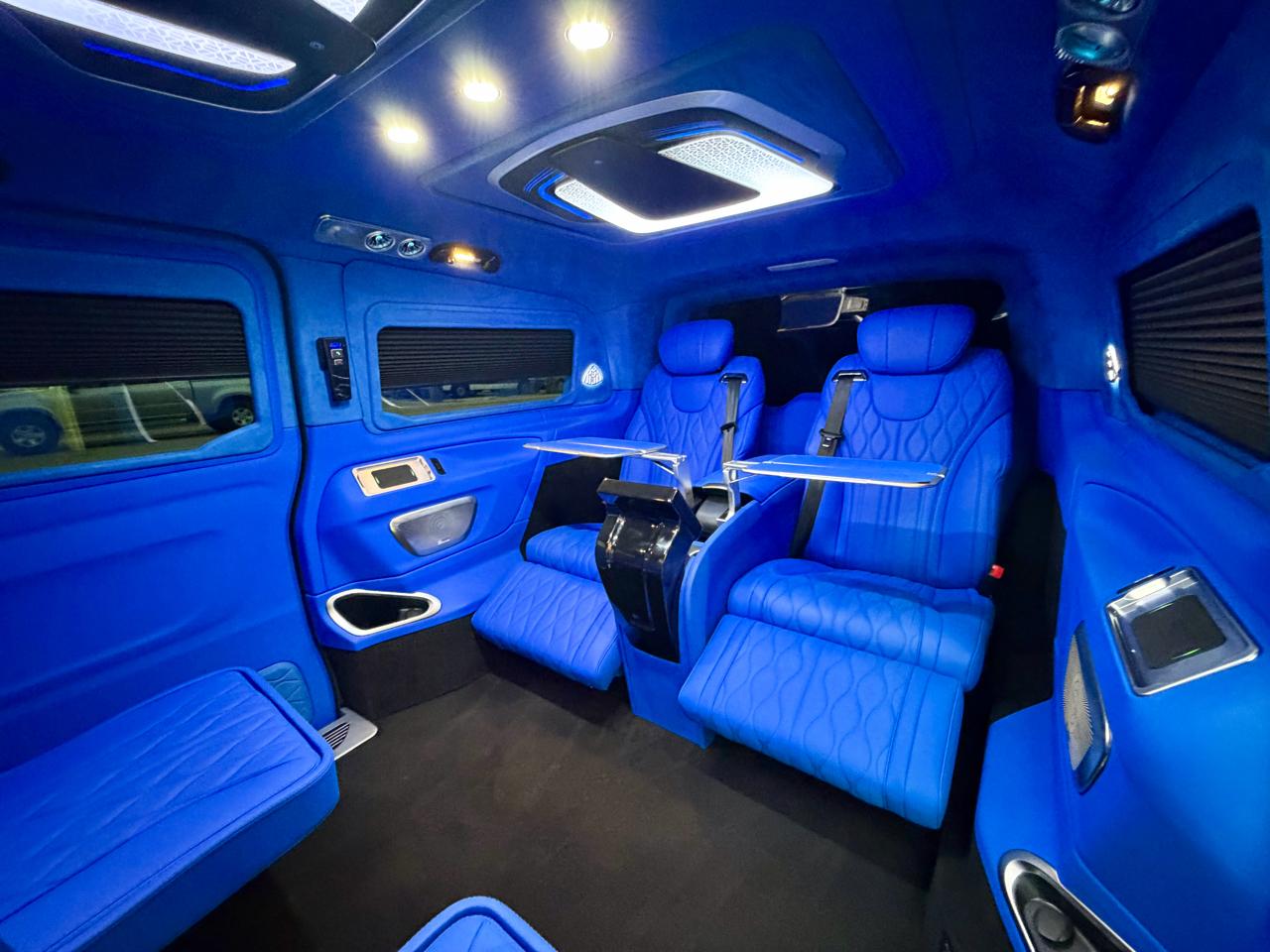 Mercedes-Benz Metris Passenger Van 2021