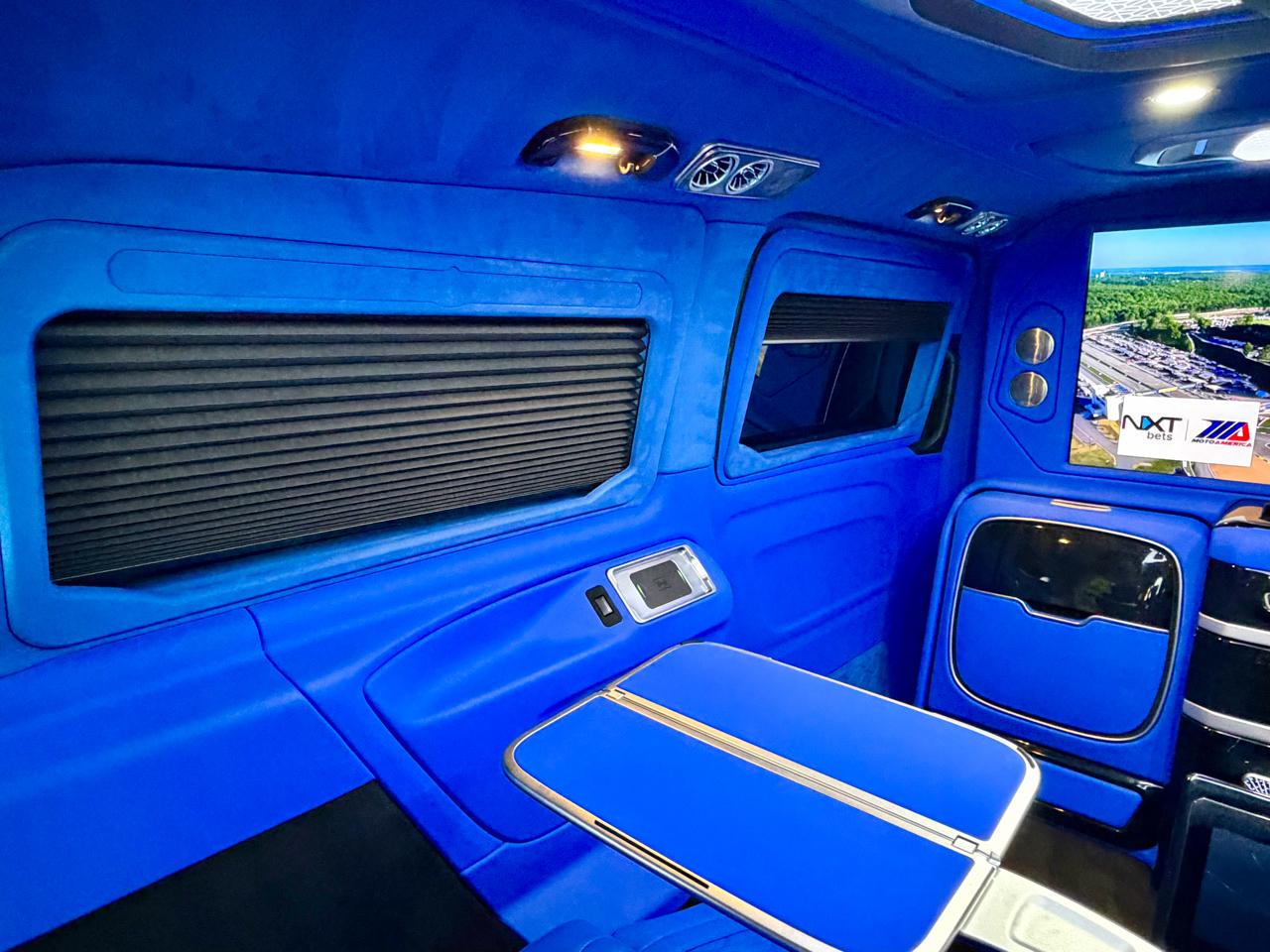 Mercedes-Benz Metris Passenger Van 2021