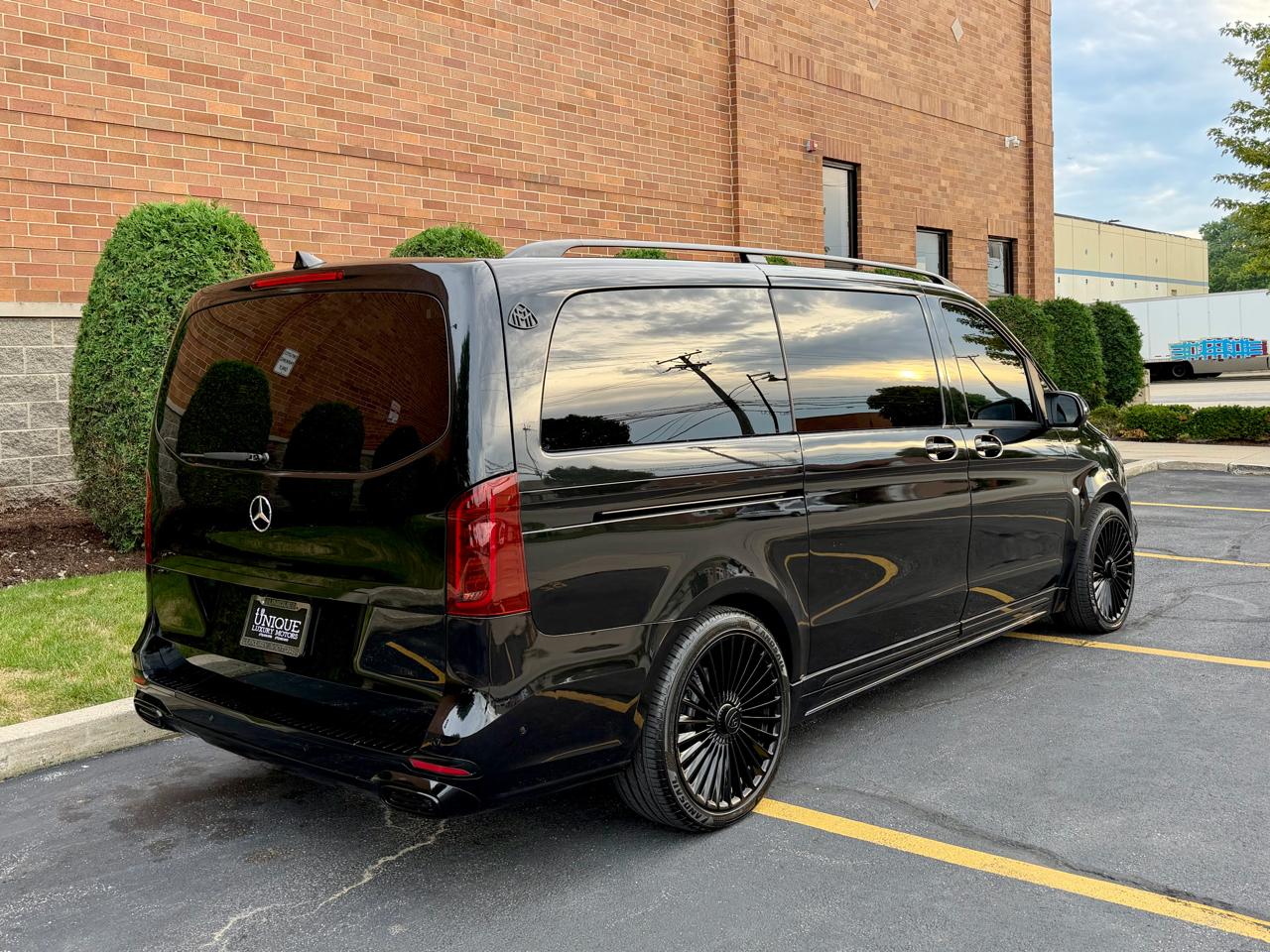 Mercedes-Benz Metris Passenger Van 2021
