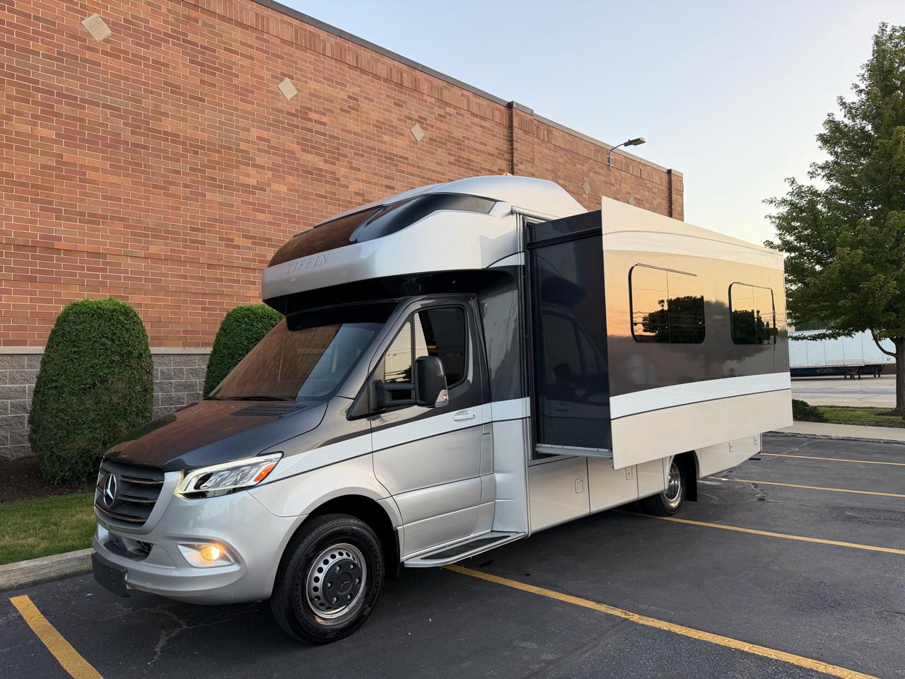 Mercedes-Benz Sprinter 3500 170-in. WB 2019