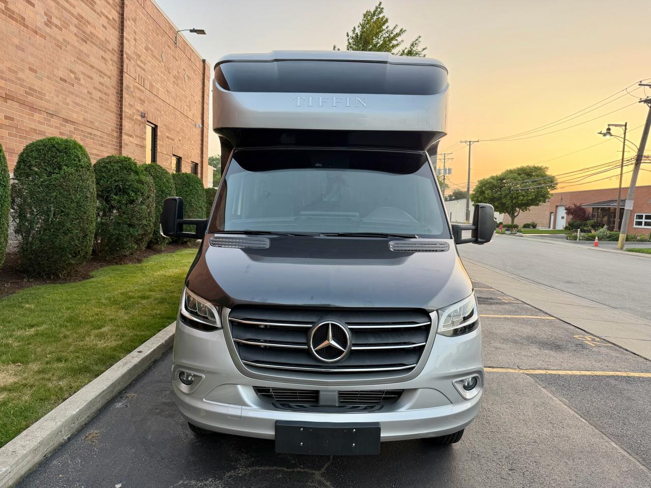 Mercedes-Benz Sprinter 3500 170-in. WB 2019