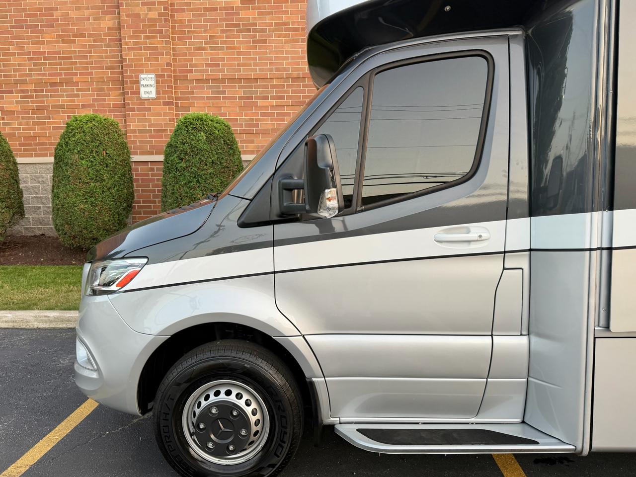 Mercedes-Benz Sprinter 3500 170-in. WB 2019