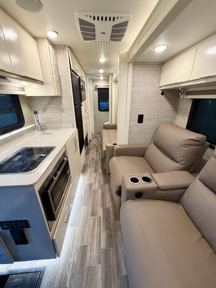 Mercedes-Benz Sprinter 3500 170-in. WB 2019