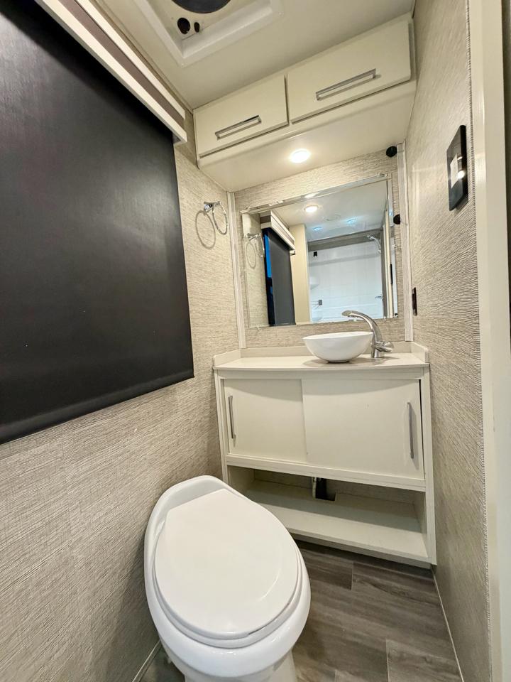 Mercedes-Benz Sprinter 3500 170-in. WB 2019