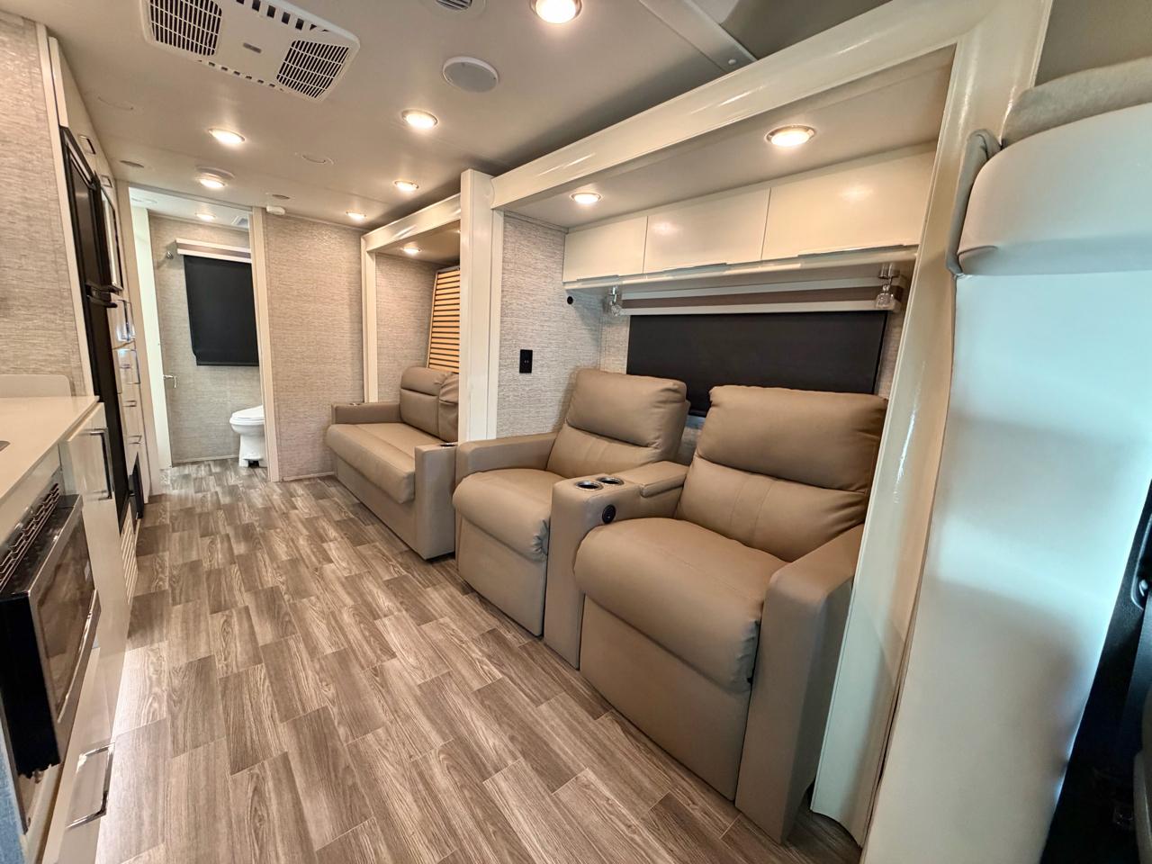 Mercedes-Benz Sprinter 3500 170-in. WB 2019