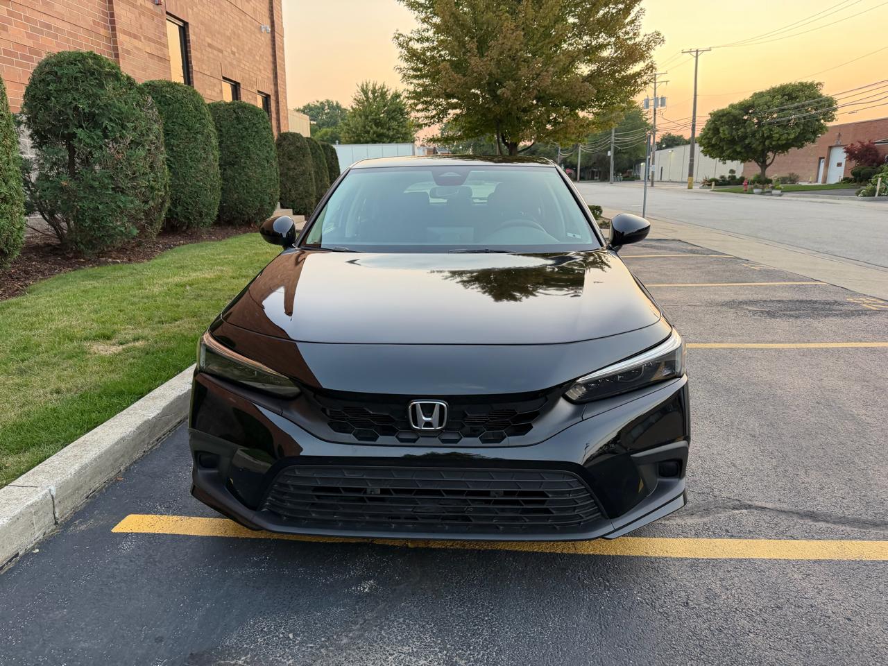 Honda Civic LX Hatchback 2023