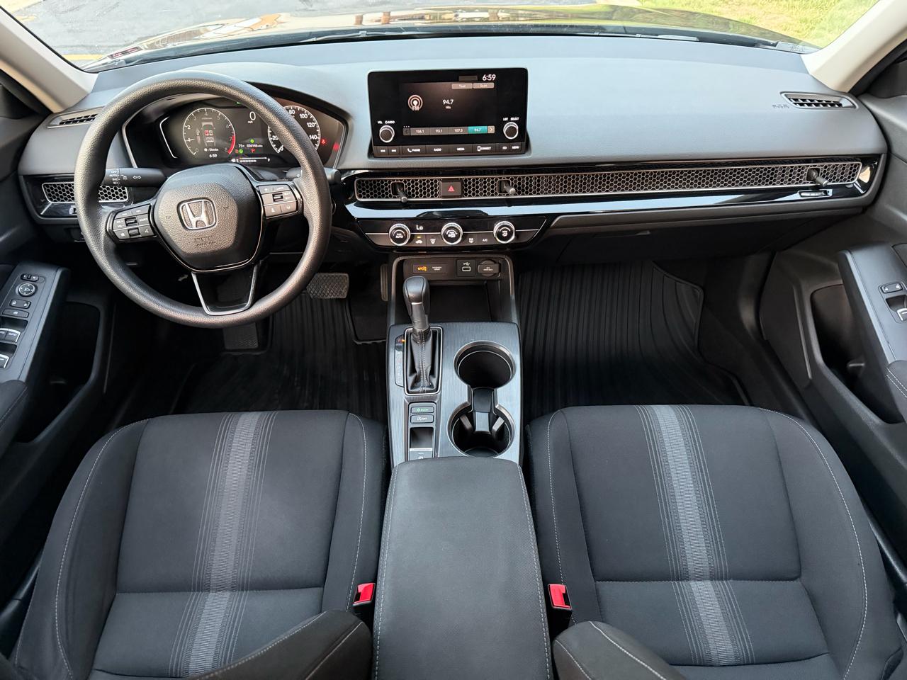 Honda Civic LX Hatchback 2023