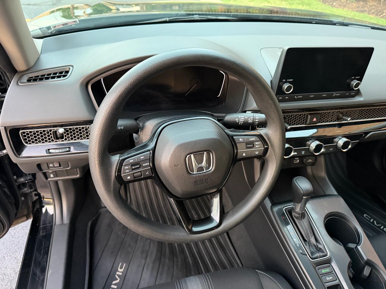 Honda Civic LX Hatchback 2023