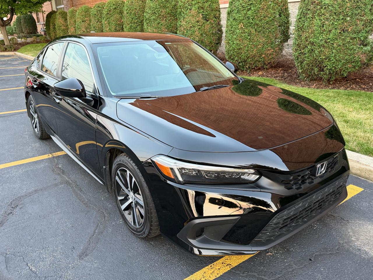 Honda Civic LX Hatchback 2023