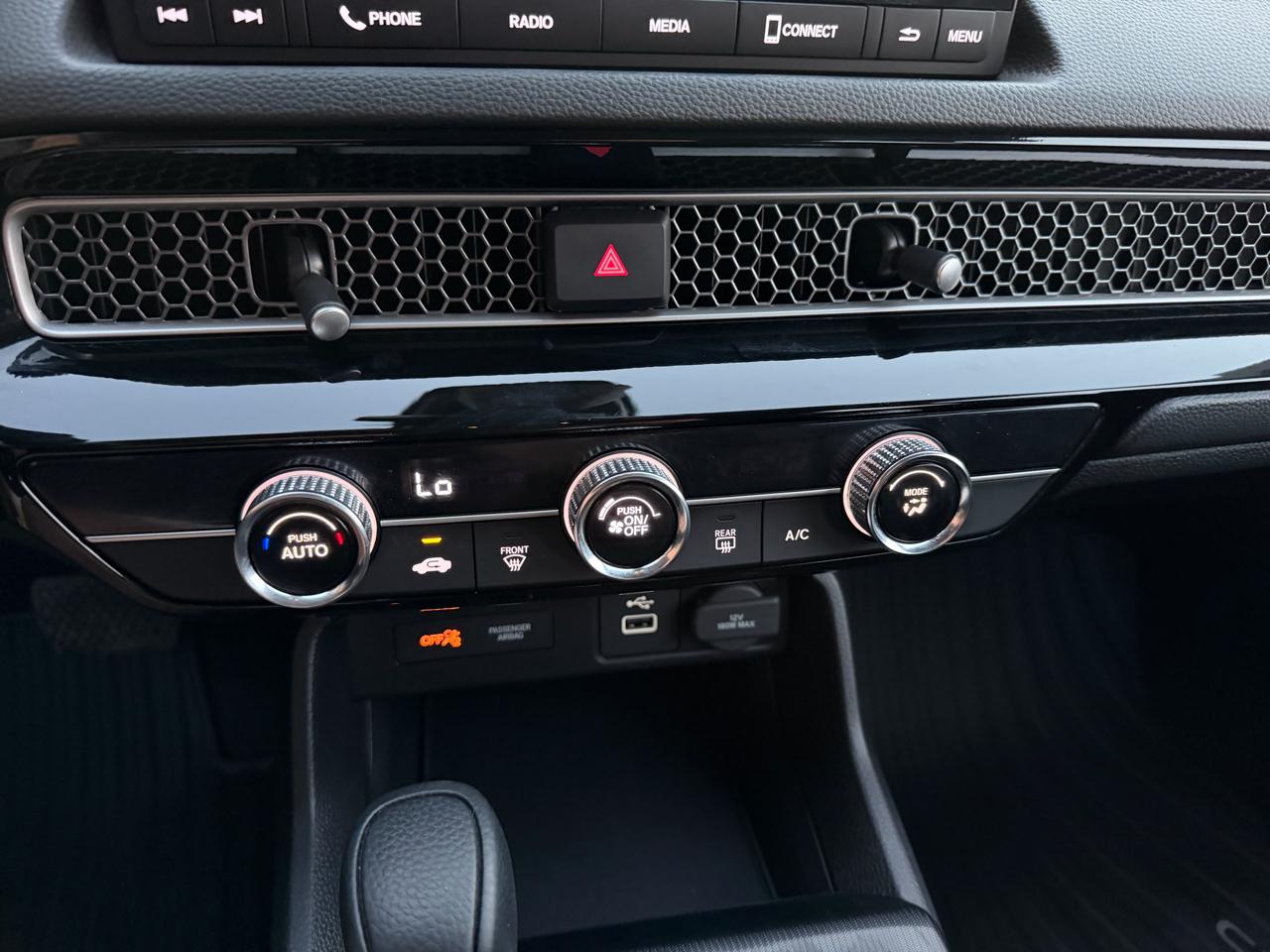 Honda Civic LX Hatchback 2023