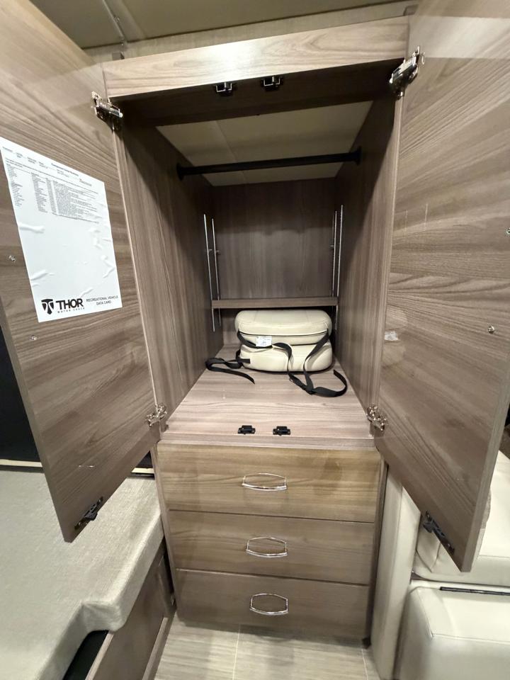 Mercedes-Benz Sprinter 3500 XD 170-in. WB 2020