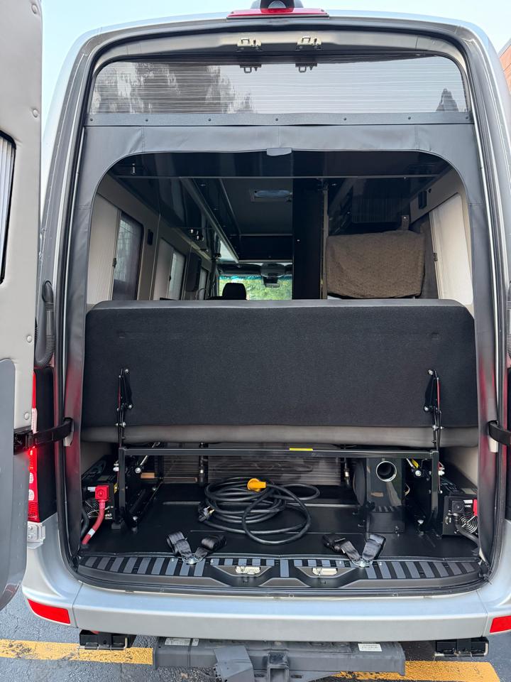 Mercedes-Benz Sprinter 3500 170-in. WB 2017