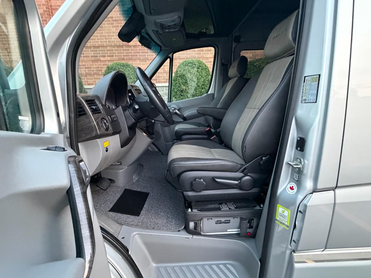 Mercedes-Benz Sprinter 3500 170-in. WB 2017