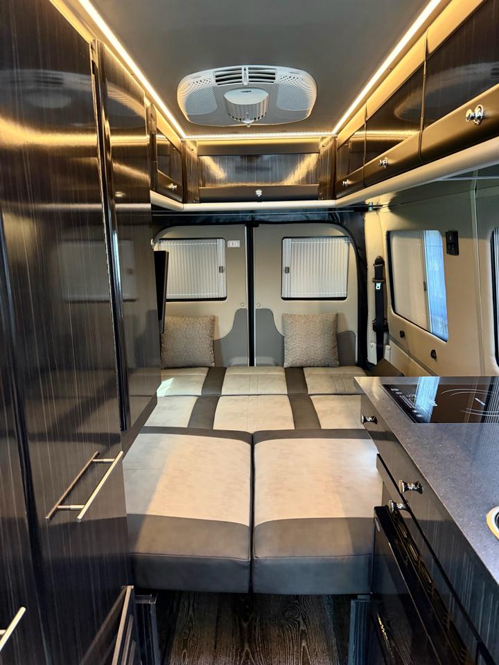 Mercedes-Benz Sprinter 3500 170-in. WB 2017