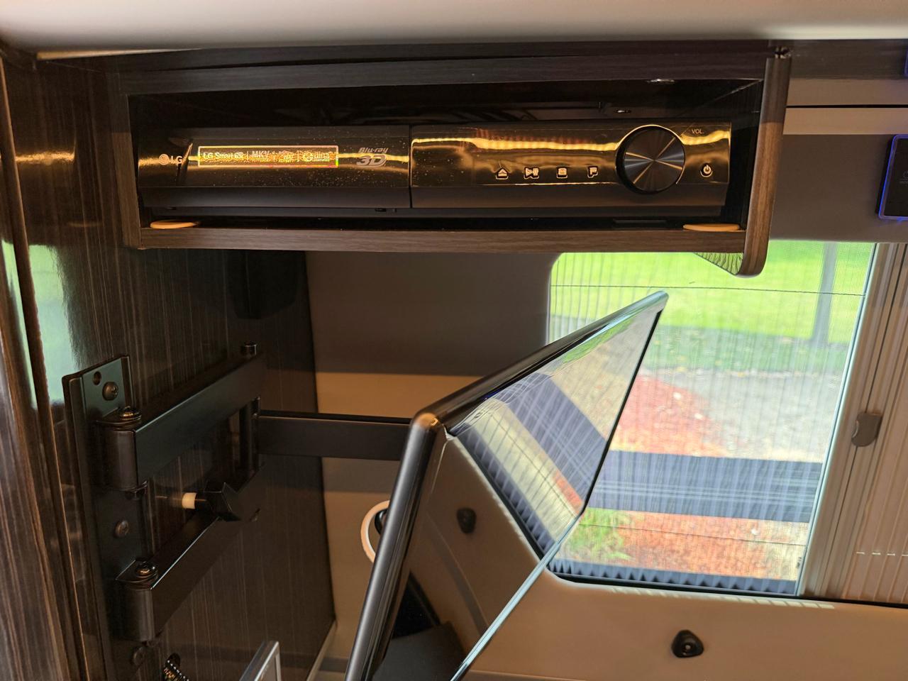 Mercedes-Benz Sprinter 3500 170-in. WB 2017
