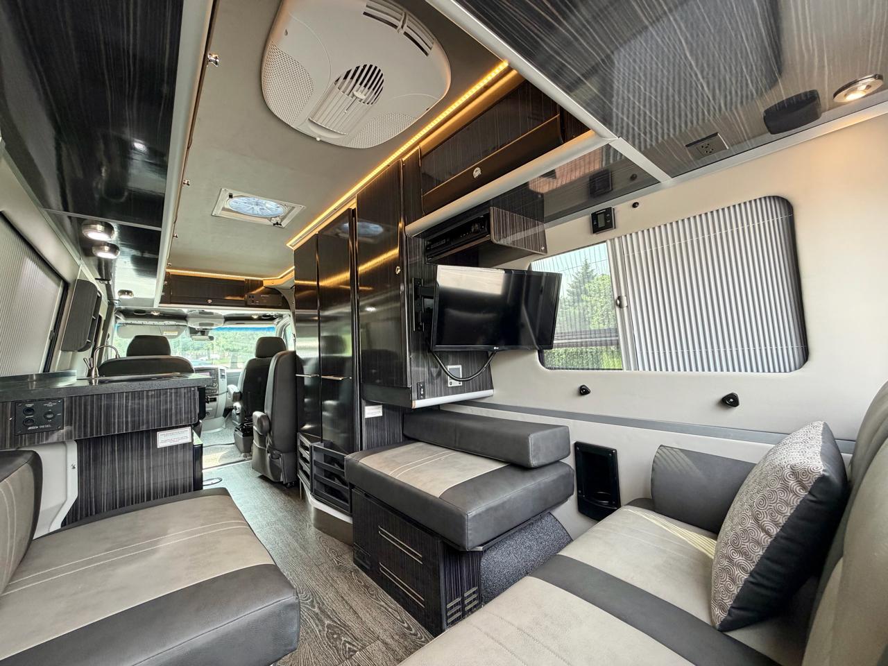 Mercedes-Benz Sprinter 3500 170-in. WB 2017