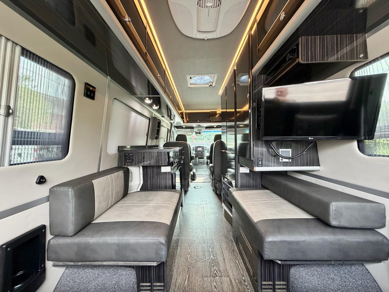 Mercedes-Benz Sprinter 3500 170-in. WB 2017