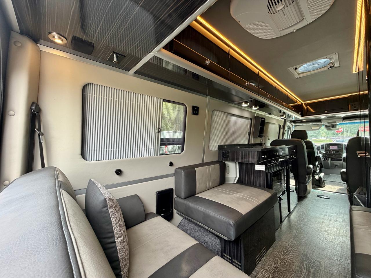 Mercedes-Benz Sprinter 3500 170-in. WB 2017