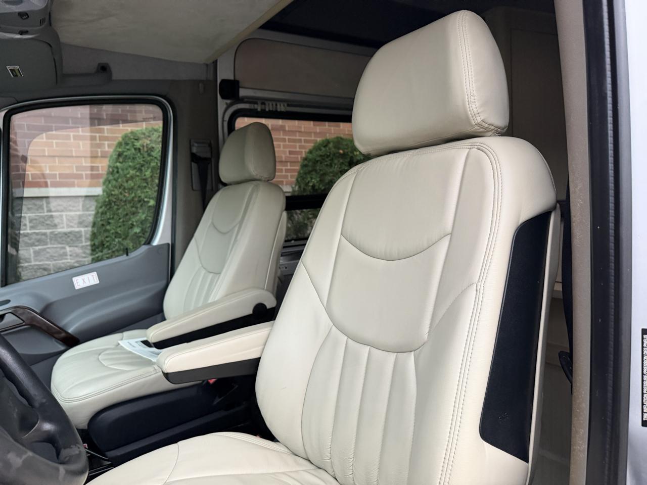 Mercedes-Benz Sprinter 3500 High Roof 170-in. WB EXT 2012