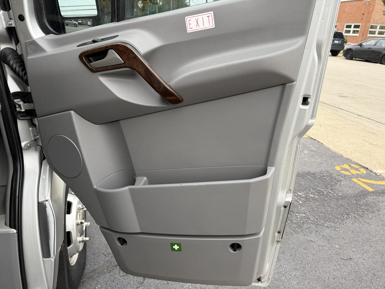 Mercedes-Benz Sprinter 3500 High Roof 170-in. WB EXT 2012