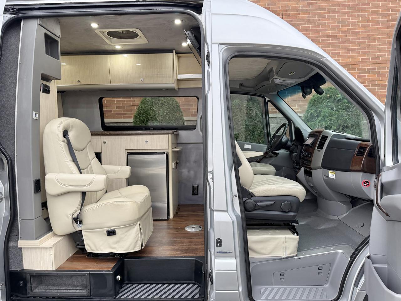 Mercedes-Benz Sprinter 3500 High Roof 170-in. WB EXT 2012