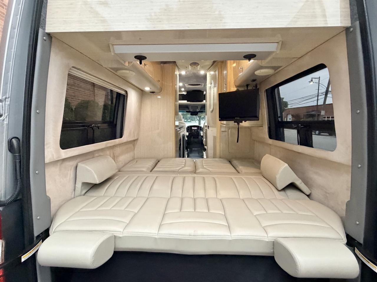 Mercedes-Benz Sprinter 3500 High Roof 170-in. WB EXT 2012