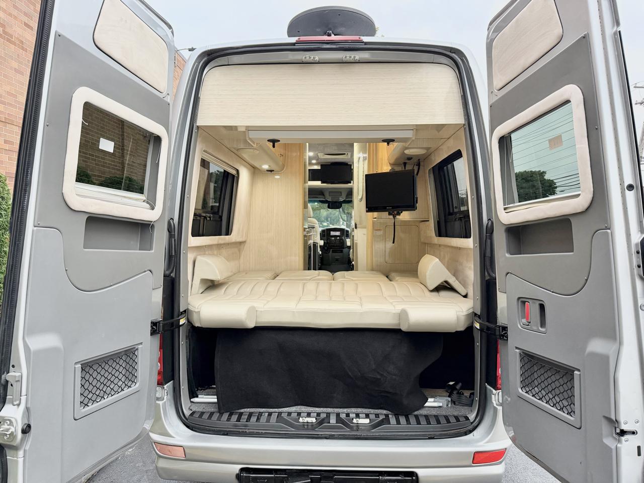 Mercedes-Benz Sprinter 3500 High Roof 170-in. WB EXT 2012