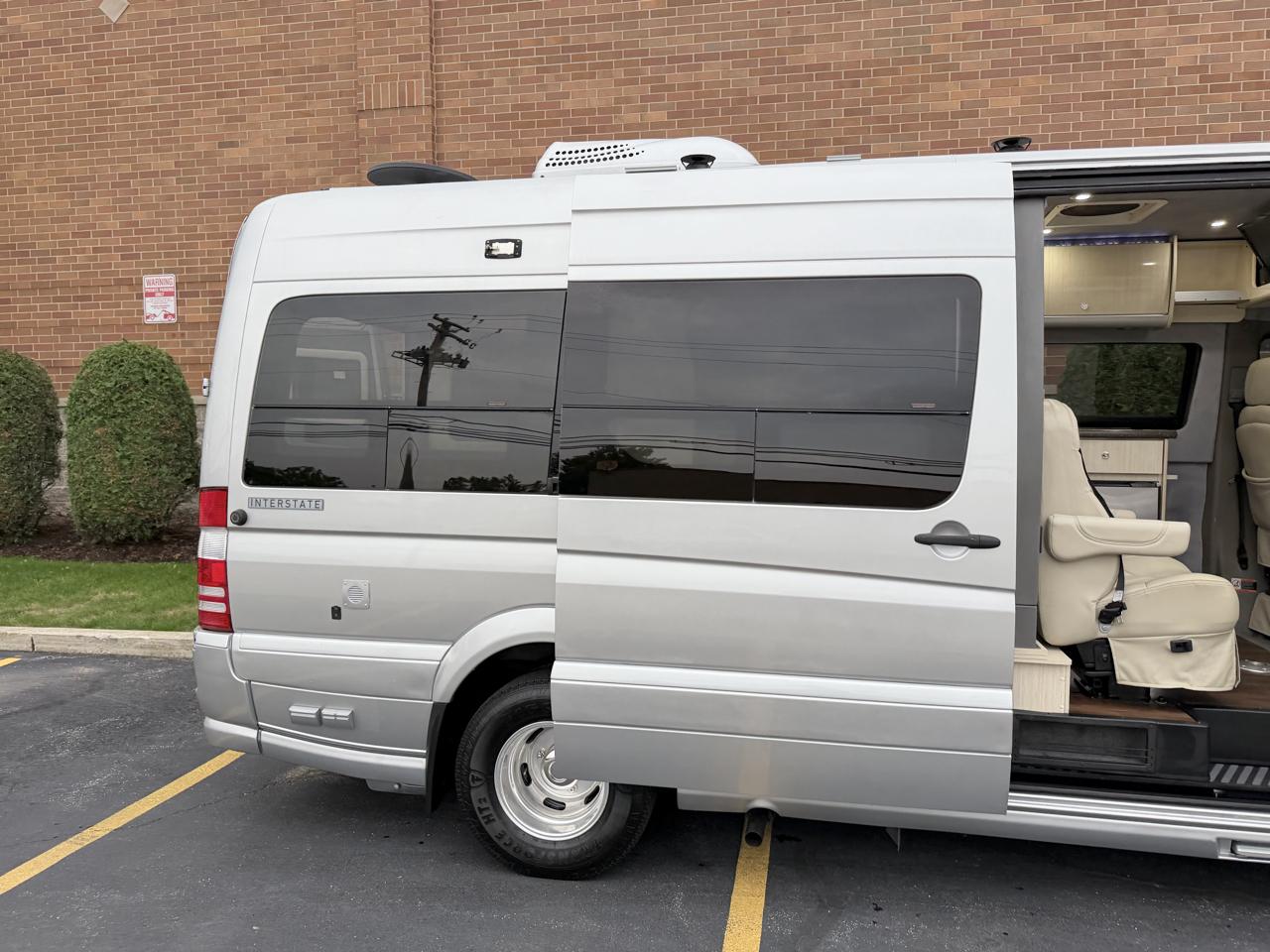 Mercedes-Benz Sprinter 3500 High Roof 170-in. WB EXT 2012