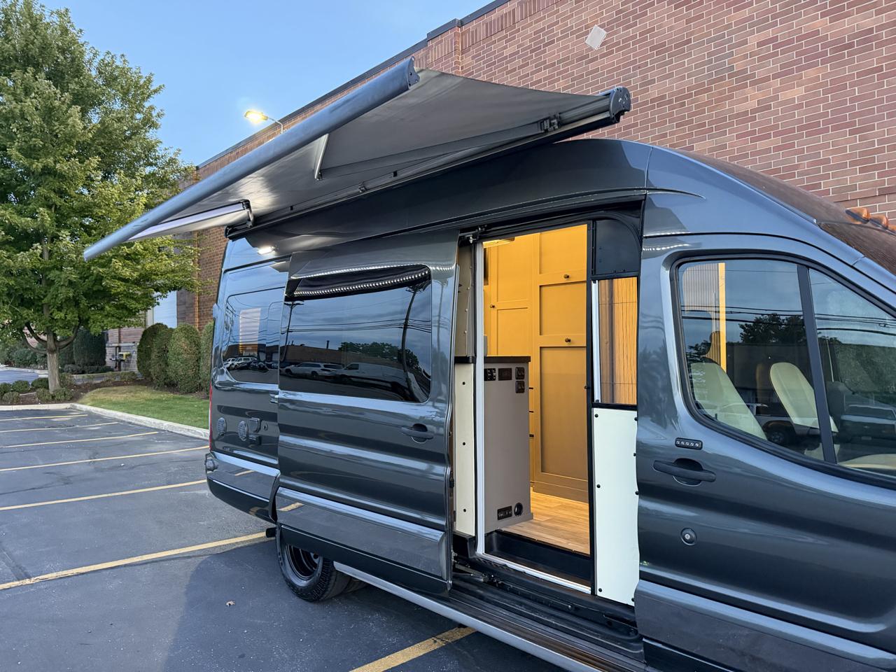 Ford Transit 350 Van HD High Roof 10360lb GVWR Pass. Slide EL 2017