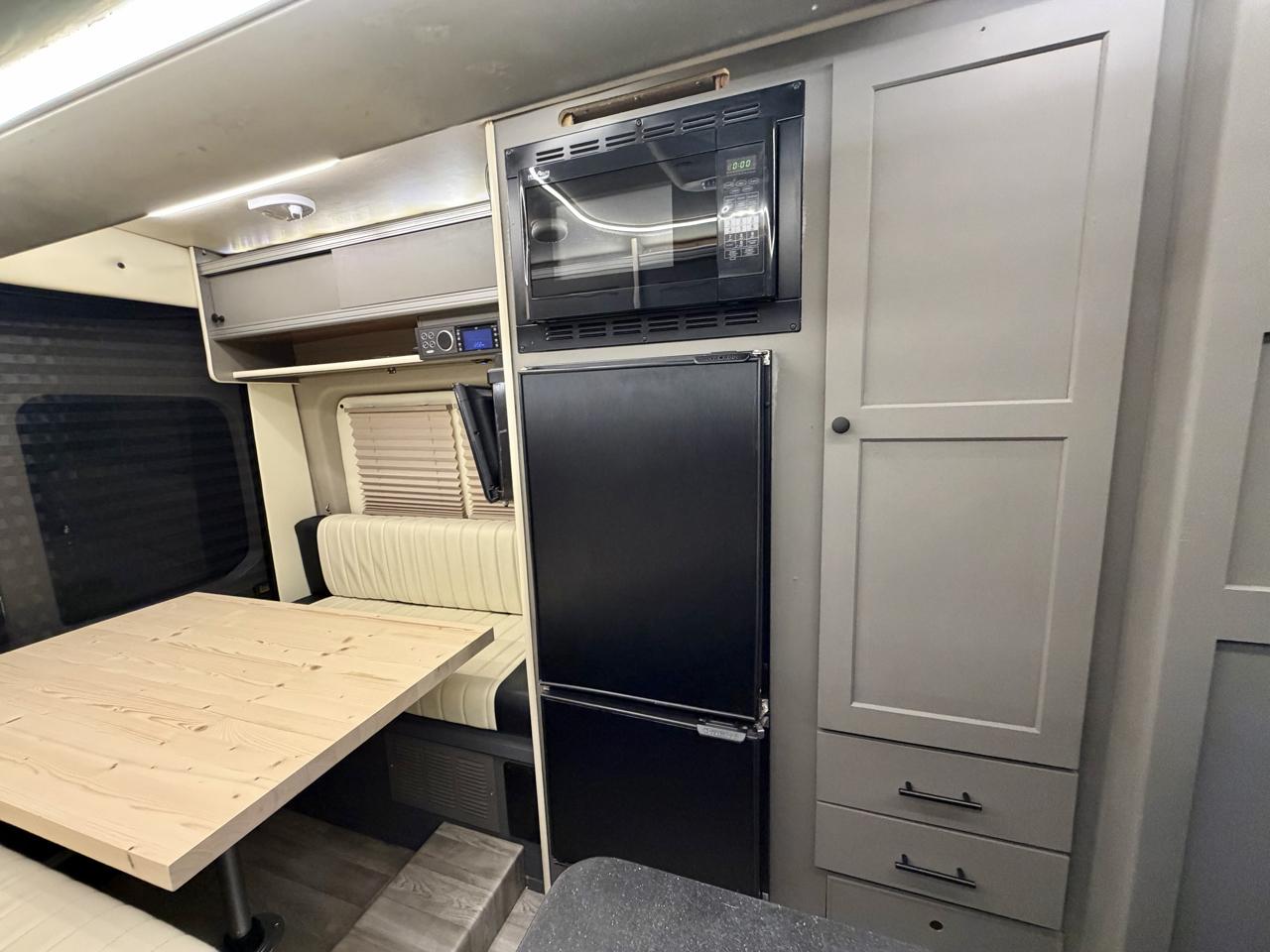 Ford Transit 350 Van HD High Roof 10360lb GVWR Pass. Slide EL 2017