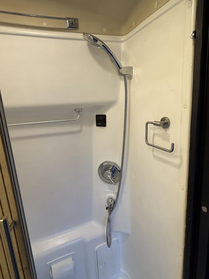 Ford Transit 350 Van HD High Roof 10360lb GVWR Pass. Slide EL 2017