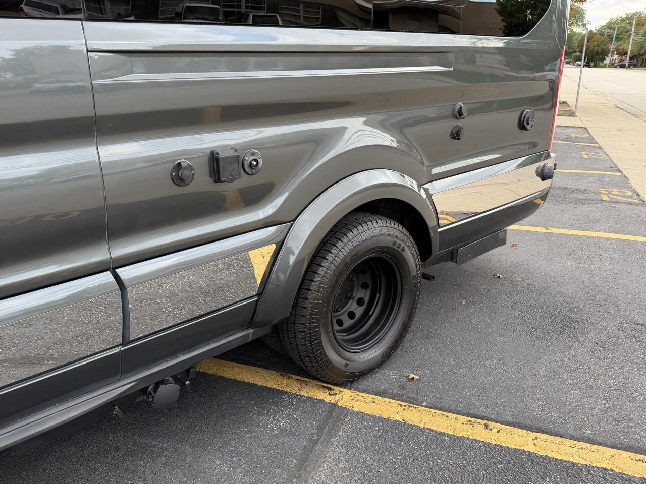 Ford Transit 350 Van HD High Roof 10360lb GVWR Pass. Slide EL 2017