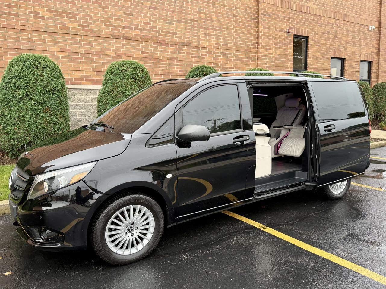 Mercedes-Benz Metris Bus 2022