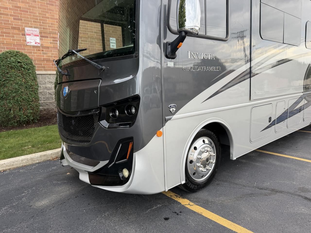 Ford Stripped Chassis Motorhome  2021