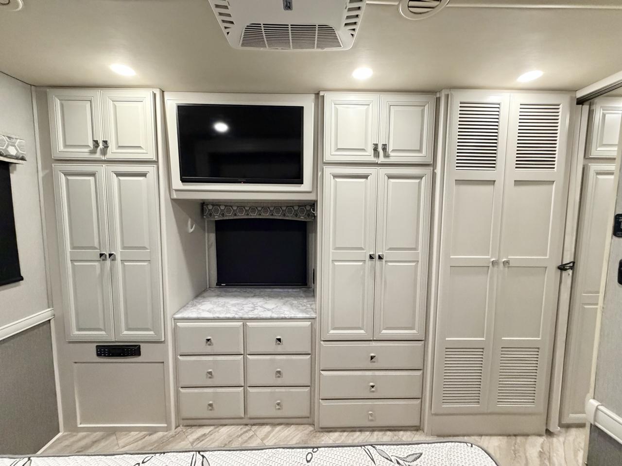 Ford Stripped Chassis Motorhome  2021