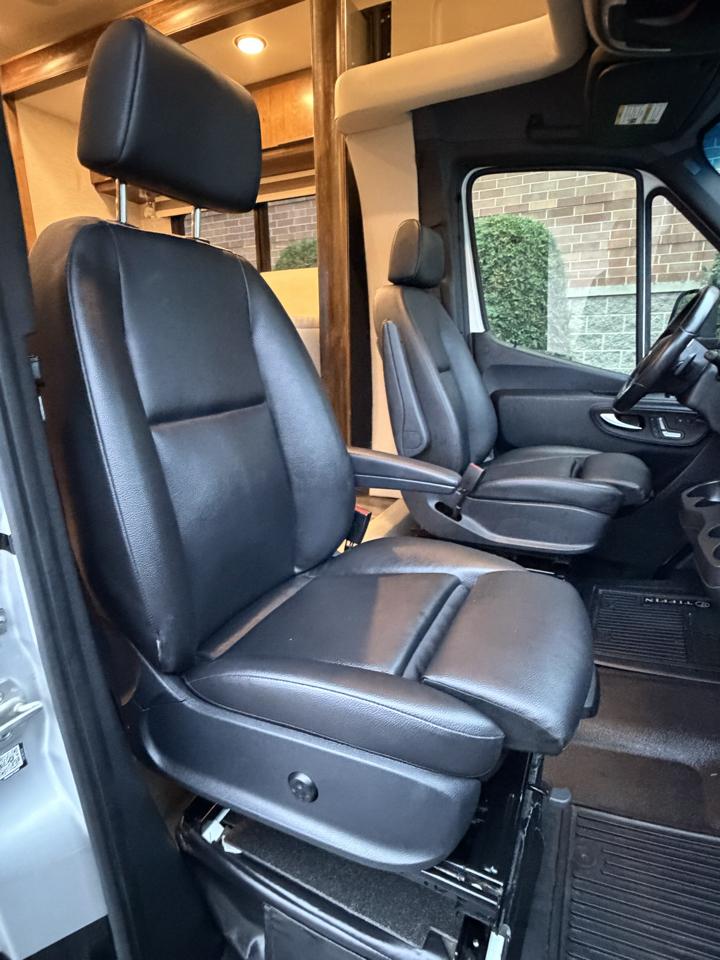 Mercedes-Benz Sprinter 3500 170-in. WB 2019