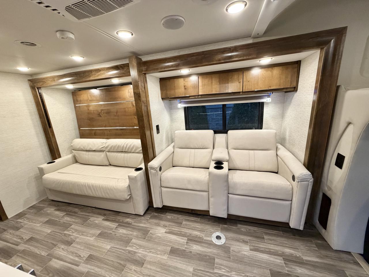 Mercedes-Benz Sprinter 3500 170-in. WB 2019