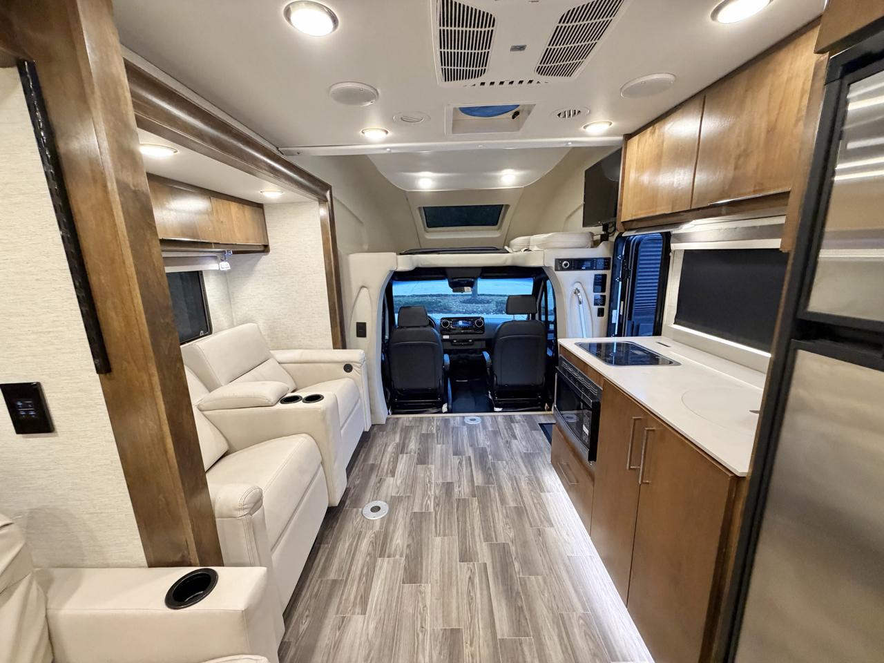 Mercedes-Benz Sprinter 3500 170-in. WB 2019