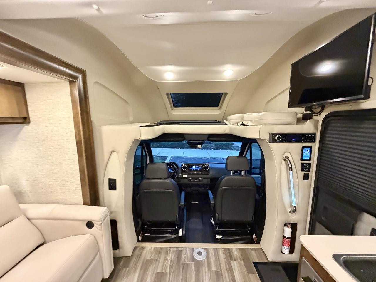 Mercedes-Benz Sprinter 3500 170-in. WB 2019