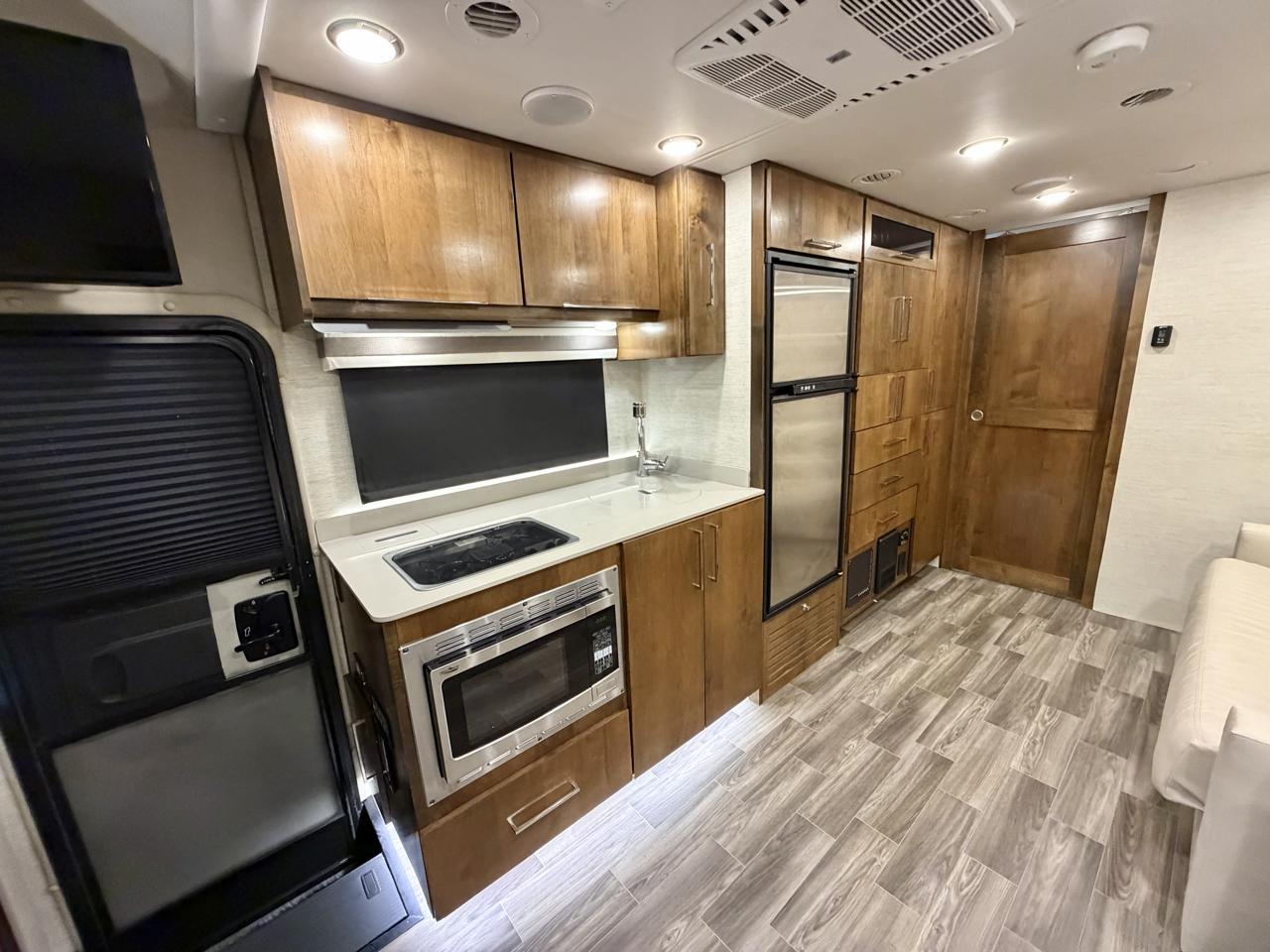 Mercedes-Benz Sprinter 3500 170-in. WB 2019