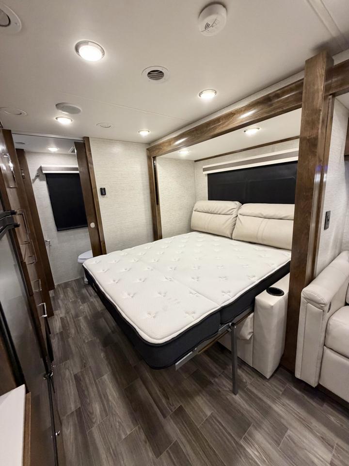 Mercedes-Benz Sprinter 3500 170-in. WB 2019