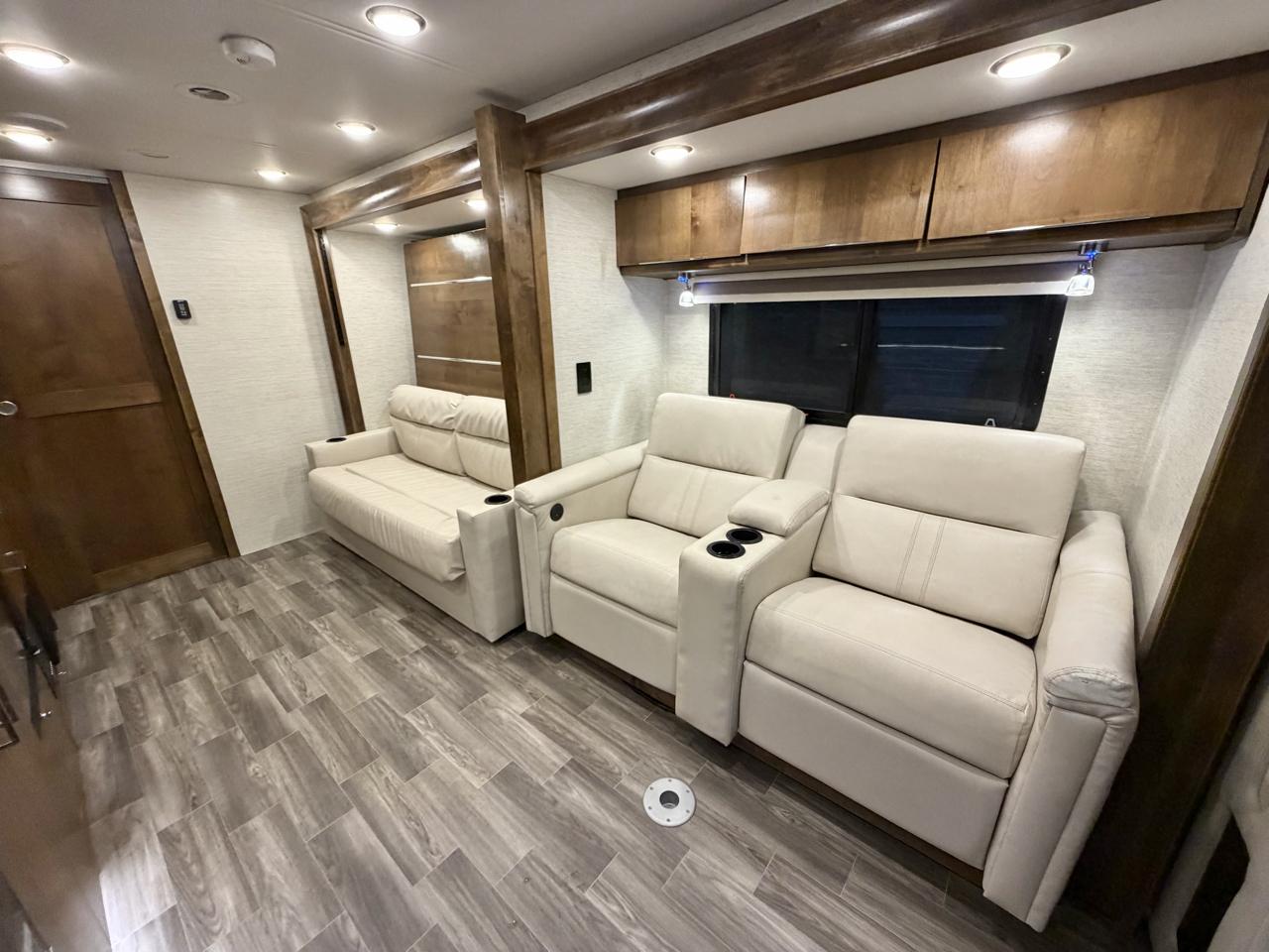 Mercedes-Benz Sprinter 3500 170-in. WB 2019
